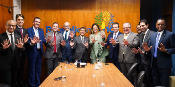 Pivetta filia Juarez, Juliana e Dr. Eugênio ao Republicanos