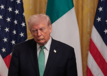 Governo dos EUA registra domínio 'alien.gov' após Trump ordenar divulgação de arquivos sobre supostos ETs