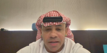 'Mísseis passam em cima da casa', 'Fecharam o espaço aéreo', 'Ninguém sai': brasileiros relatam rotina após ataques entre EUA, Israel e Irã