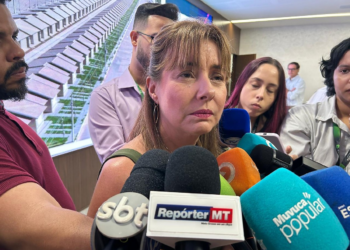 Flávia Moretti rebate Wanderley Cerqueira e denuncia machismo na Câmara após ser chamada de vaca