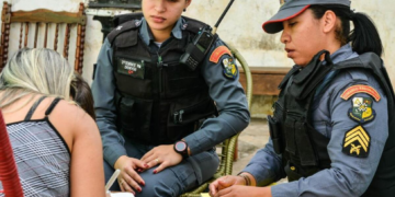 Com apoio da polícia, mãe recupera filha levada pelo pai há três meses em Cuiabá
