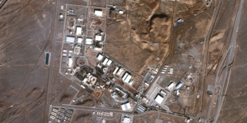 Central nuclear de Natanz, no Irã, é bombardeada em ataque dos EUA, diz governo iraniano