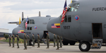 C-130 Hercules: avião militar que caiu na Colômbia é um dos mais usados no mundo