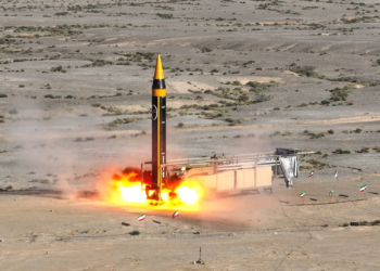 Irã tem mísseis para atingir a Europa? Entenda o alerta que surgiu após ataque contra ilha remota no Oceano Índico