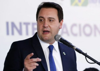 Ratinho Junior desiste de concorrer à Presidência e anuncia saída da política