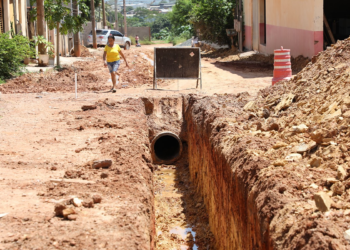 Falta de repasses do Governo Lula trava R$ 14,4 milhões em obras em Cuiabá