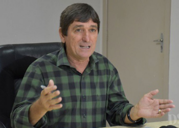 Justiça Eleitoral intima prefeito Vander Masson por omissão em prestação de contas