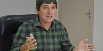 Justiça Eleitoral intima prefeito Vander Masson por omissão em prestação de contas