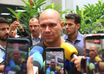 Abílio diz que o governo Lula cortou verbas para Cuiabá e que obras entregues eram de Bolsonaro