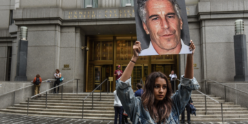 Bank of America fecha acordo de US$ 72,5 milhões com vítimas de Epstein