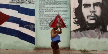'Sem turismo, não há dinheiro': visitantes abandonam Cuba diante da grave crise energética