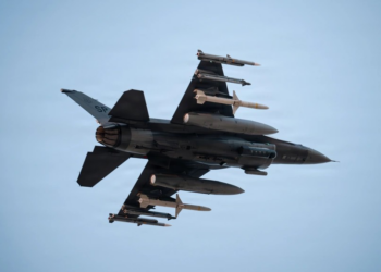 Guerra no Irã: Israel anuncia onda de ataques contra infraestrutura do 'regime terrorista'