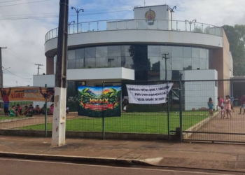 Indígenas acampam em prédio da Funai contra mineração na Volta Grande do Xingu