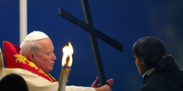 Vinte e um anos depois, o legado de João Paulo II permanece