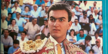 Ex-toureiro é morto por touro dentro de arena na Espanha