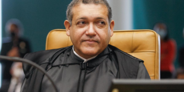 Ministro Nunes Marques viajou em avião ligado à empresa de Daniel Vorcaro