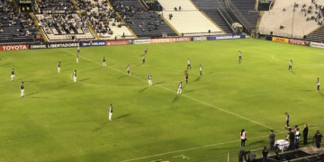 Festa de torcedores termina com 1 morto e 47 feridos no Peru; vídeo