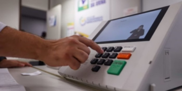 11 governadores e 10 prefeitos de capitais renunciam para serem candidatos na eleição