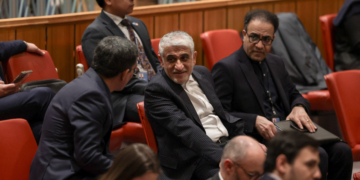 Irã agradece Rússia e China pelo veto na ONU: 'Lado certo da história'