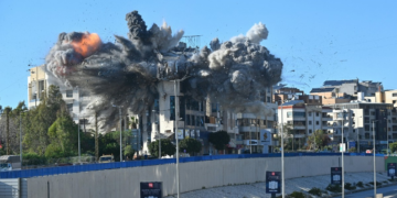 Trump diz que Irã pediu cessar-fogo na guerra, mas governo iraniano nega; ACOMPANHE