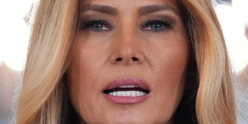 Nunca tive relacionamento com Epstein e ele não me apresentou a Trump, diz Melania