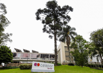 Justiça suspende PDV da Celepar, cita coação e ameaça anular programa se não houver negociação