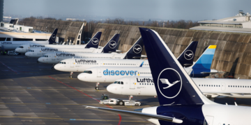 União Europeia recomenda mais home office e menos viagens de avião em meio a crise de energia