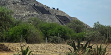 Ataque a tiros em complexo de pirâmides perto da Cidade do México deixa turista canadense morta