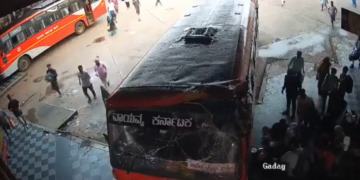 Ônibus invade terminal rodoviário na Índia e atropela passageiros; criança de 2 anos morre e 4 pessoas ficam feridas