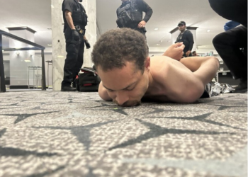 Atirador em jantar com Trump deve ser acusado de ao menos dois crimes; audiência ocorre nesta segunda