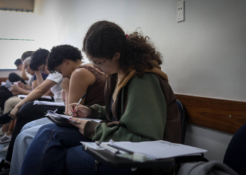 Simulado da primeira fase da Fuvest 2027 é considerado difícil por candidatos