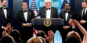 Trump diz que não estava preocupado durante ataque em jantar