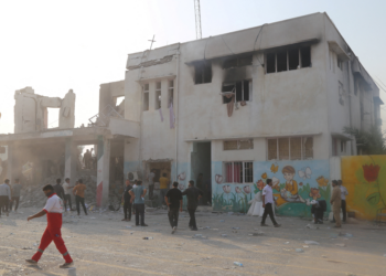 EUA usaram novo tipo de míssil em ataque a uma escola no Irã que matou 21, diz jornal