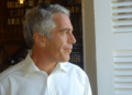 Carta de suicídio atribuída a Jeffrey Epstein está em sigilo na Justiça há quase sete anos