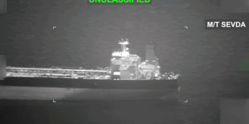 Irã consegue resistir a bloqueio naval dos EUA por mais 4 meses, indica relatório da CIA