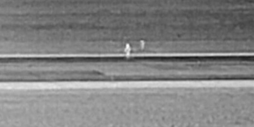 Vídeo mostra avião atropelando pedestre durante decolagem em Denver, nos EUA