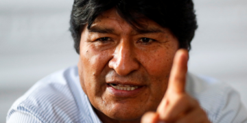 Após faltar a julgamento, Evo Morales tem mandado de prisão renovado em investigação sobre suposta relação com adolescente de 15 anos