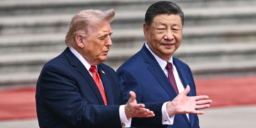 Xi diz em banquete que relação entre EUA e China é a mais importante do mundo, e Trump fala em troca 'positiva e construtiva'; SIGA