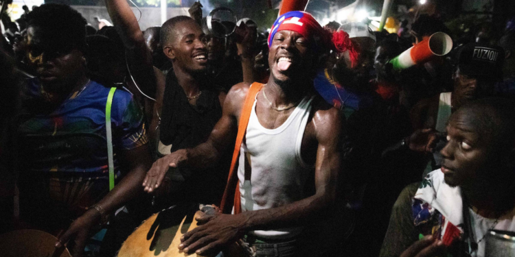 Haiti volta à Copa do Mundo carregando um país em crise e uma seleção em exílio