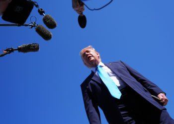 Trump diz que dará chance ao Irã e que não tem pressa nas negociações para dar fim à guerra