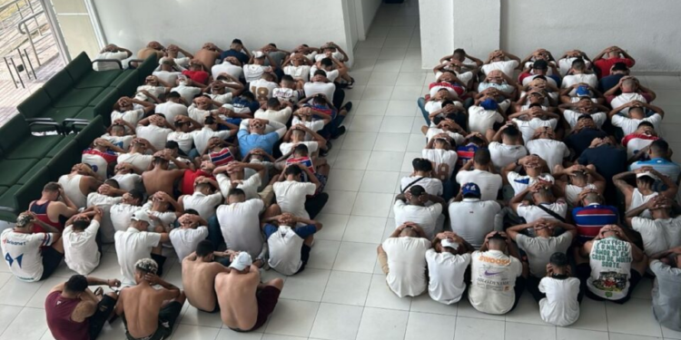 Facções criminosas estão assumindo o controle das torcidas no Brasil