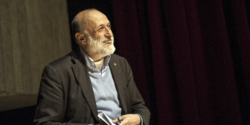 Fundador do movimento Slow Food, Carlo Petrini morre na Itália