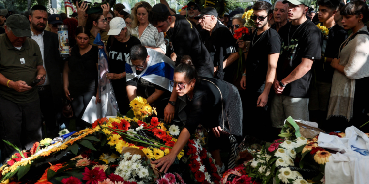 Jornalismo sem bússola: quando a busca pelo equilíbrio atropela a verdade