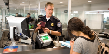 Green card: entenda ponto a ponto a ordem do governo Trump para restringir pedidos feitos nos EUA