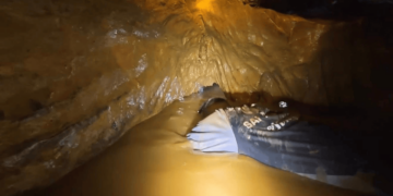 Túneis estreito e difícil acesso: como é a caverna em Laos onde pessoas estão presas há seis dias
