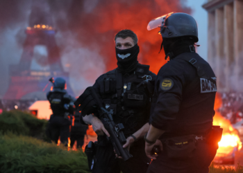 Polícia de Paris detém 45 após título do PSG na Champions League