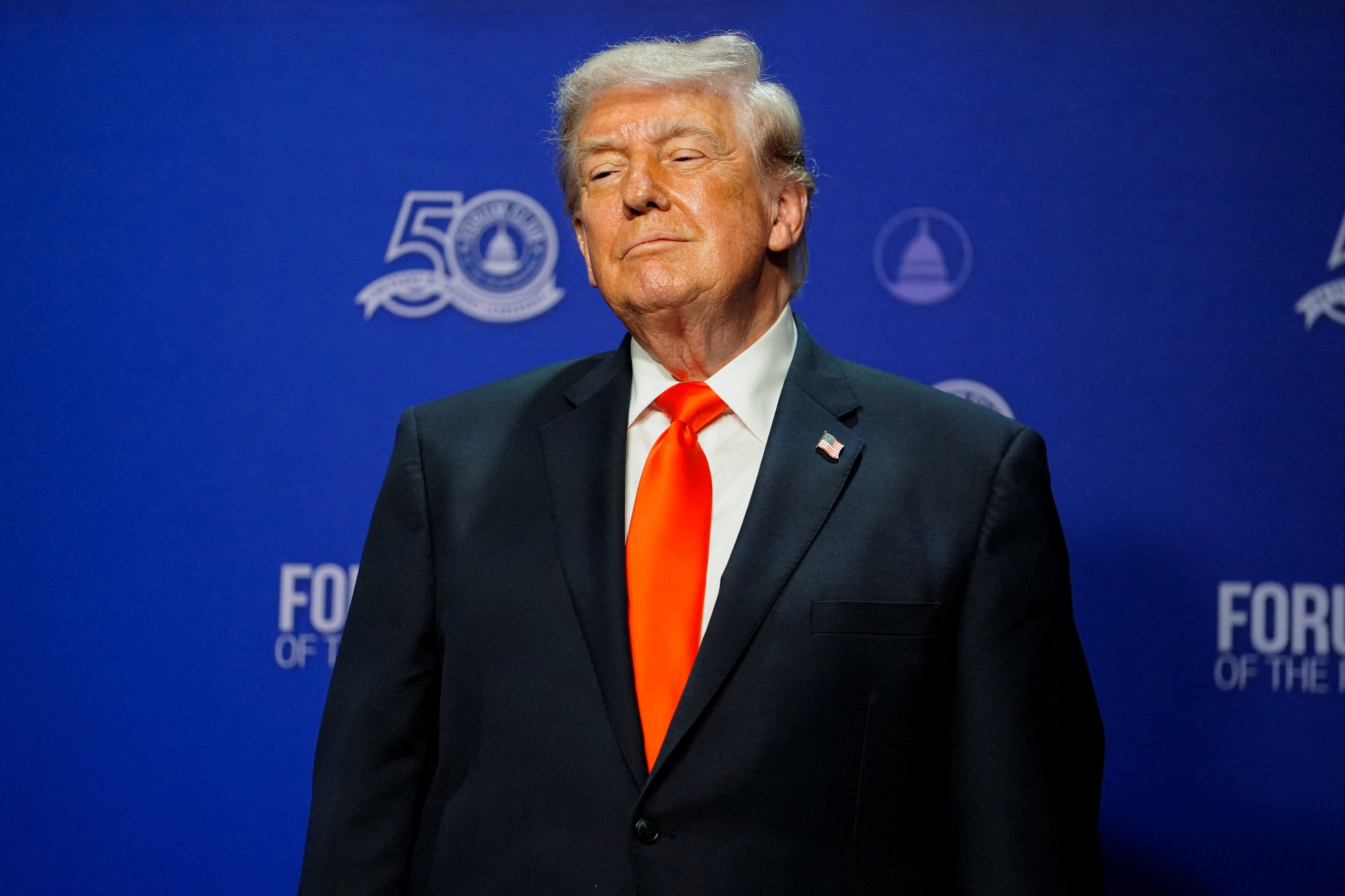 Trump usa cessar-fogo no Irã para burlar prazo e prosseguir conflito sem aval do Congresso