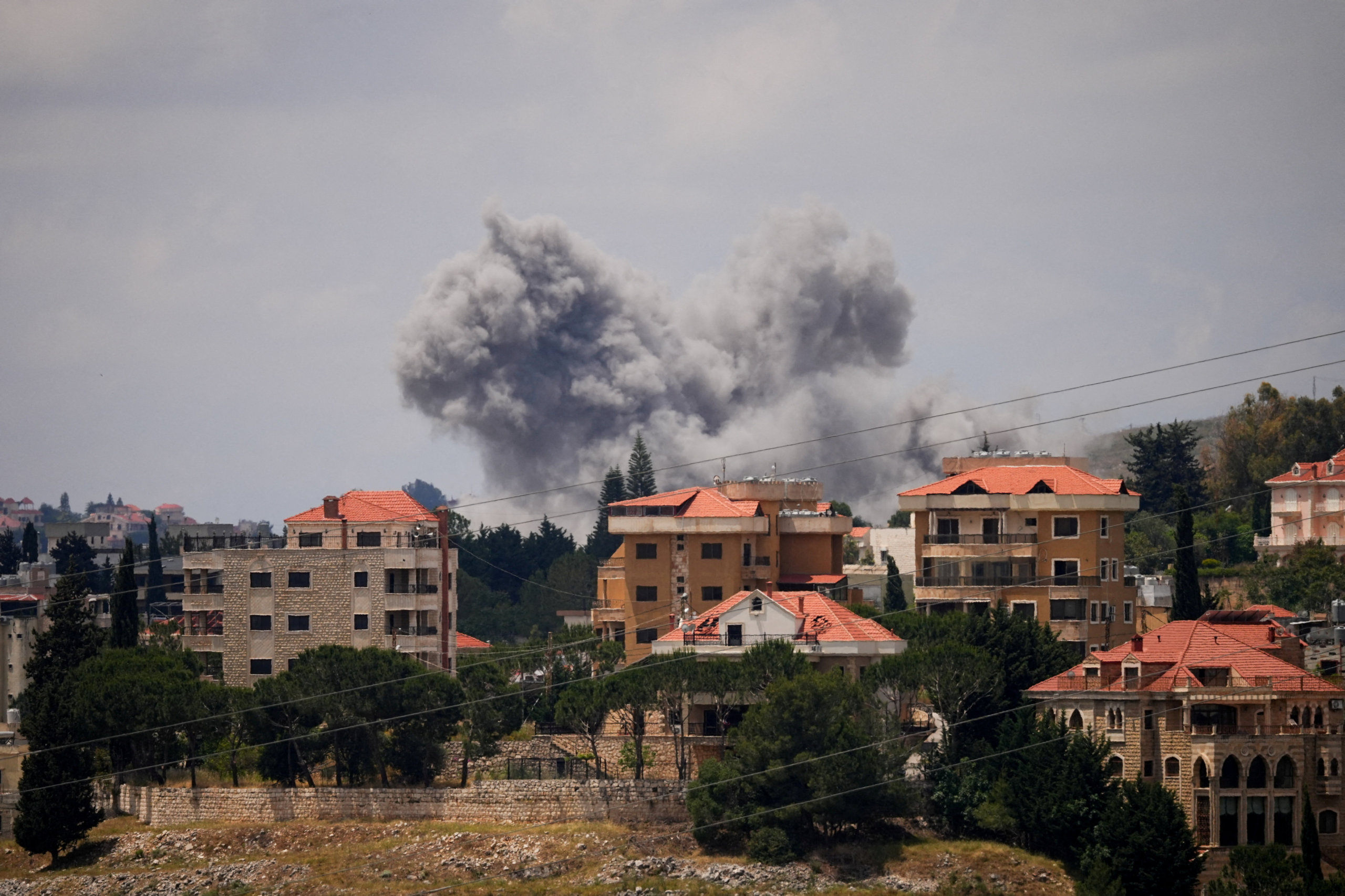 Israel e Líbano entram em acordo para cessar-fogo, diz governo Trump