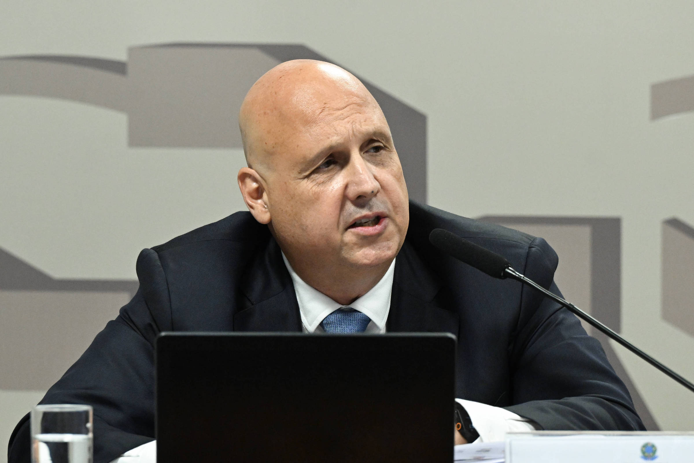 Lobo terá R$ 1 bi na CVM para caçar lobos de Wall Street genéricos