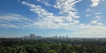 Cuiabá terá fim de semana sem chuva e calor de até 33°C